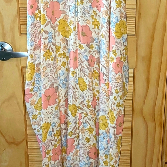 Floral Maxi dress - Picture 2 of 4